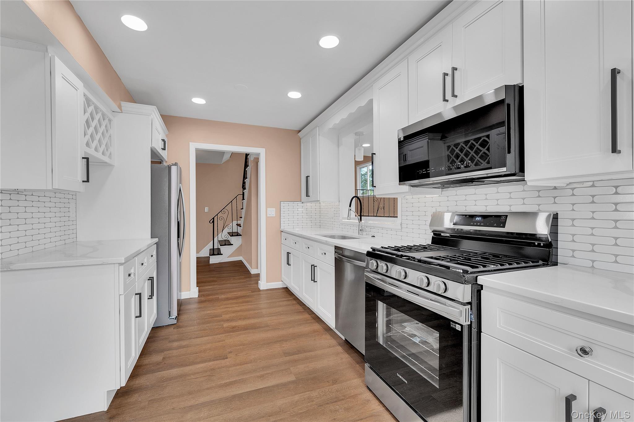 Single Family Tree  Suffolk County, NY 11722, MLS-919371-6