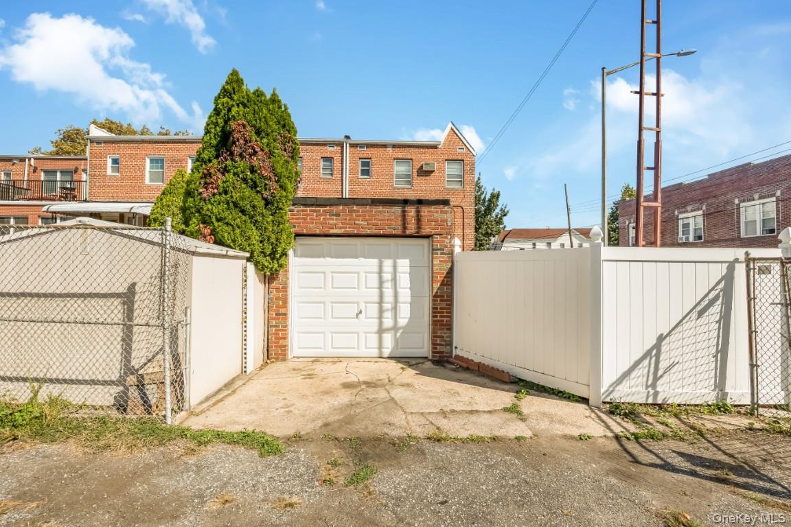 Single Family 78th Queens, NY 11379, MLS-919373-26