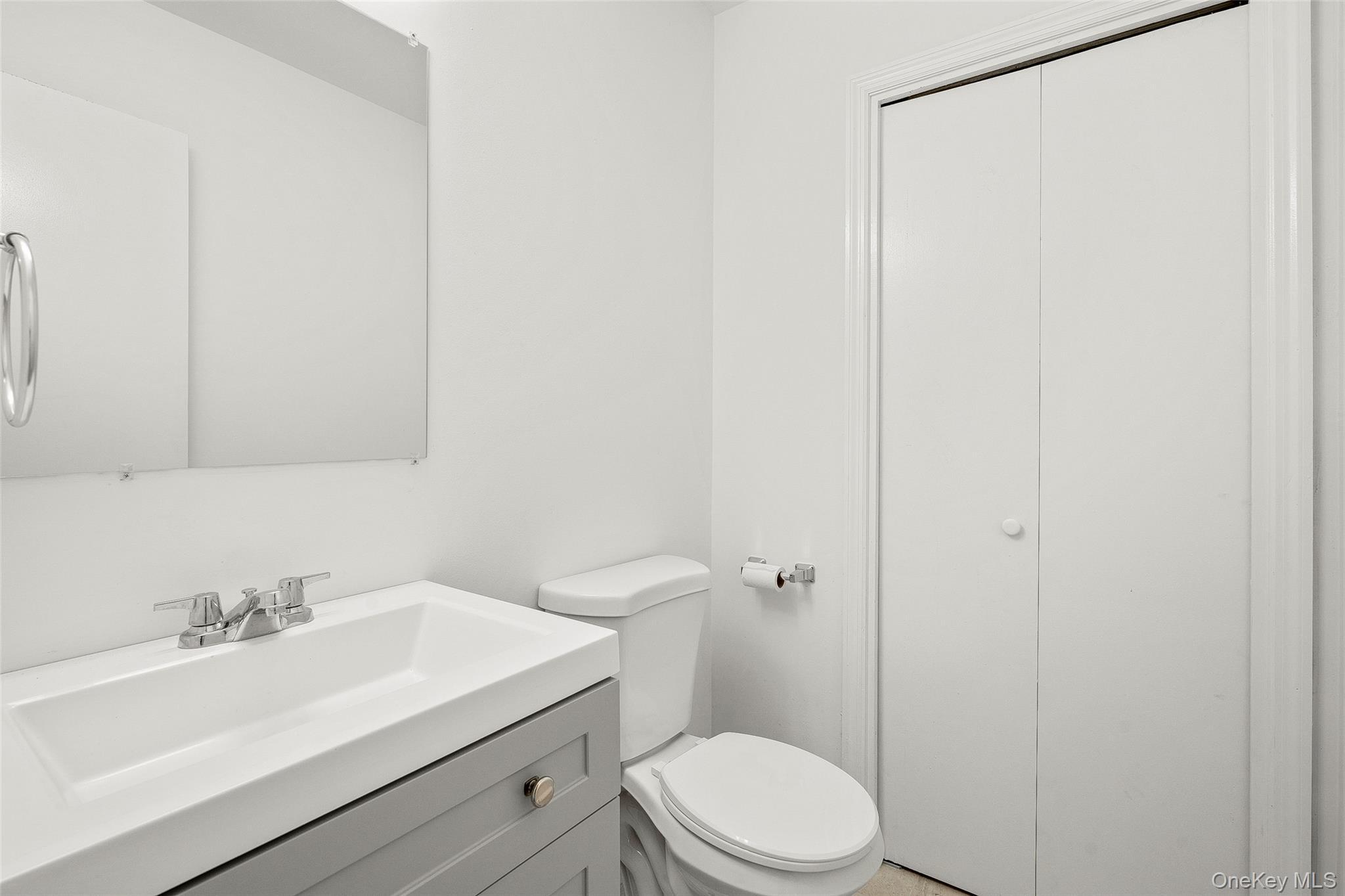 Single Family Laurel Dutchess County, NY 12524, MLS-919381-13