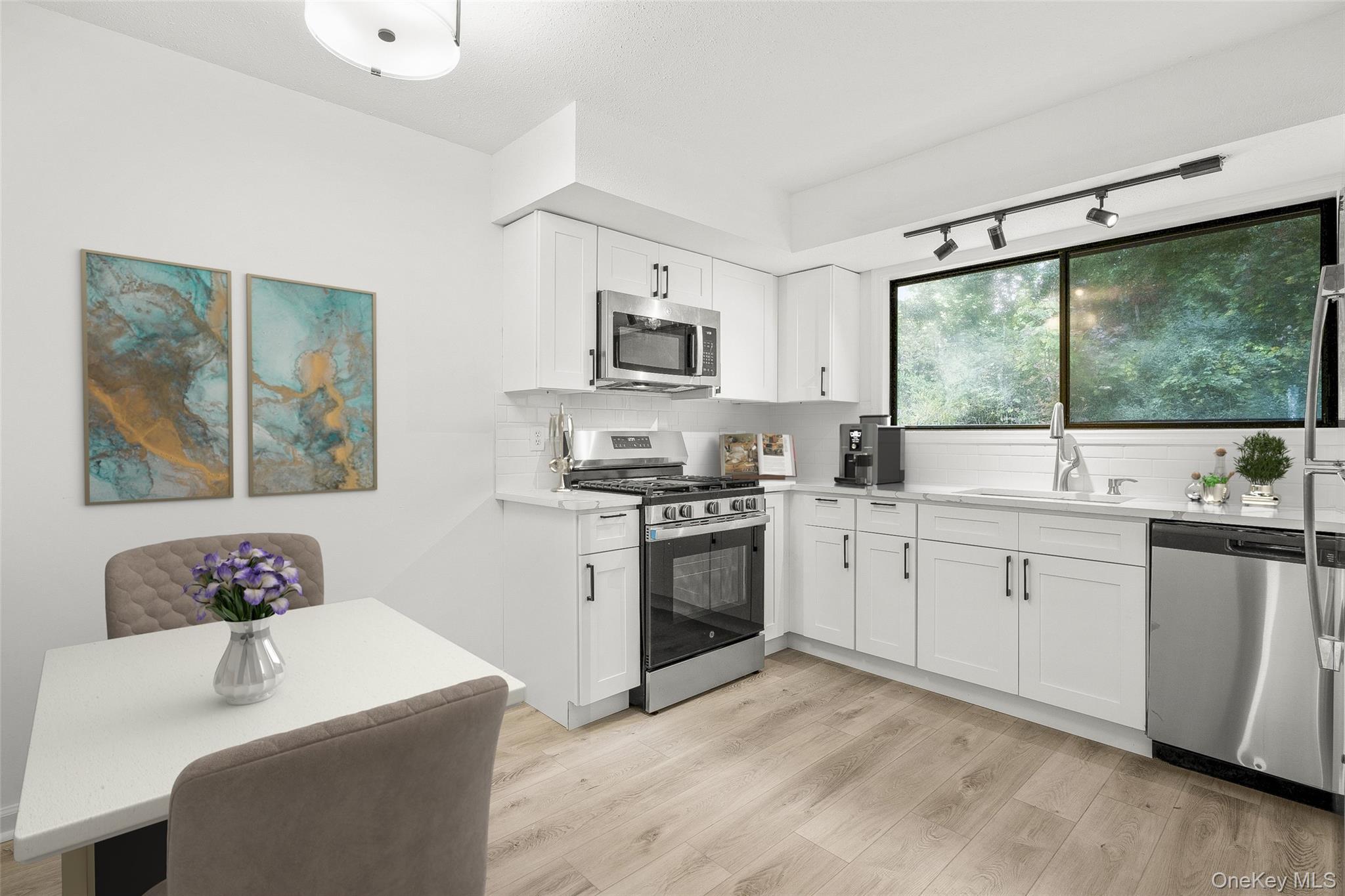 Single Family Laurel Dutchess County, NY 12524, MLS-919381-6