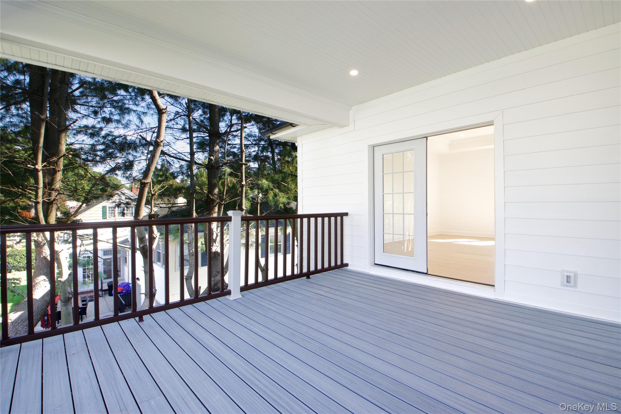 Single Family Tanners Pond Nassau County, NY 11530, MLS-919383-17