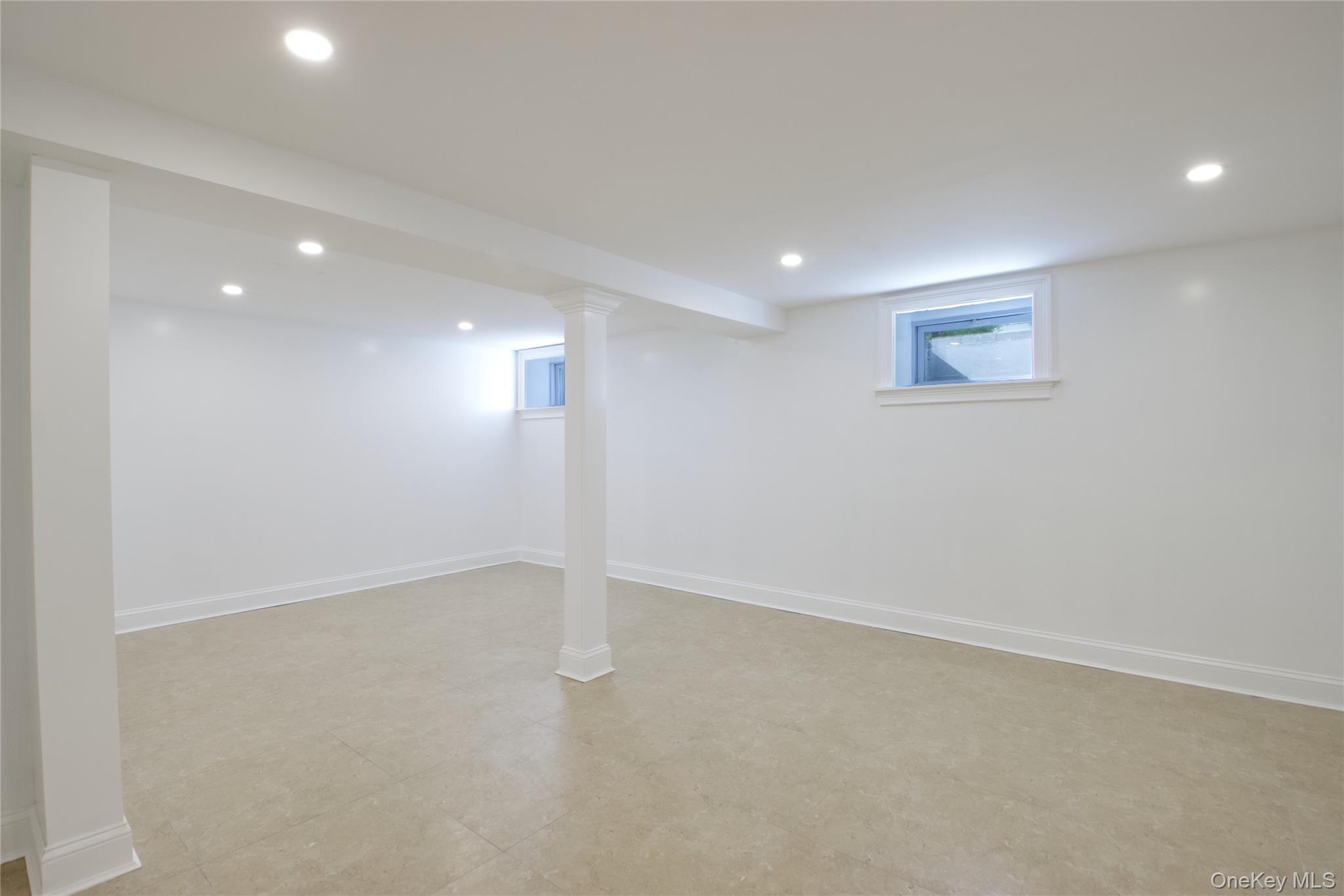 Single Family Tanners Pond Nassau County, NY 11530, MLS-919383-25