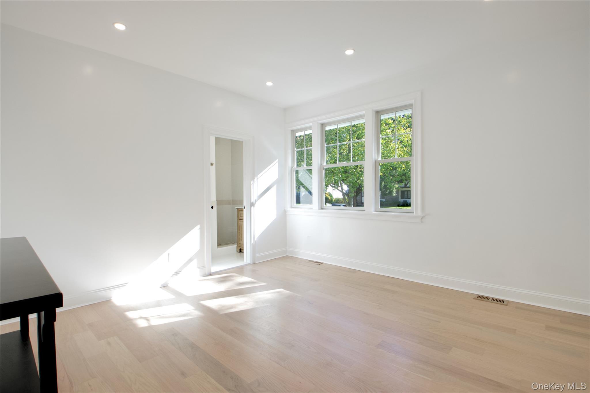 Single Family Tanners Pond Nassau County, NY 11530, MLS-919383-5