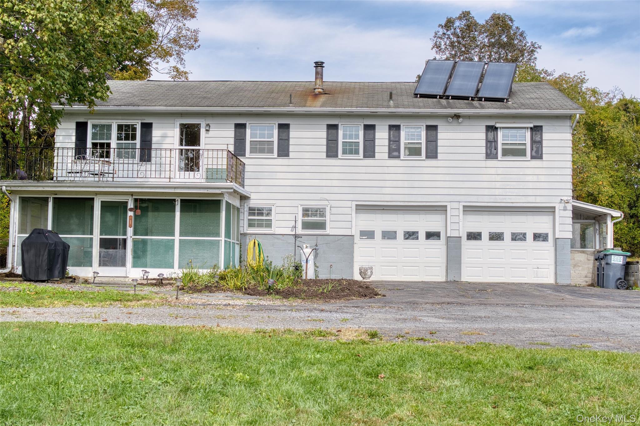 Single Family Pine Bush Ulster County, NY 12484, MLS-919391-16