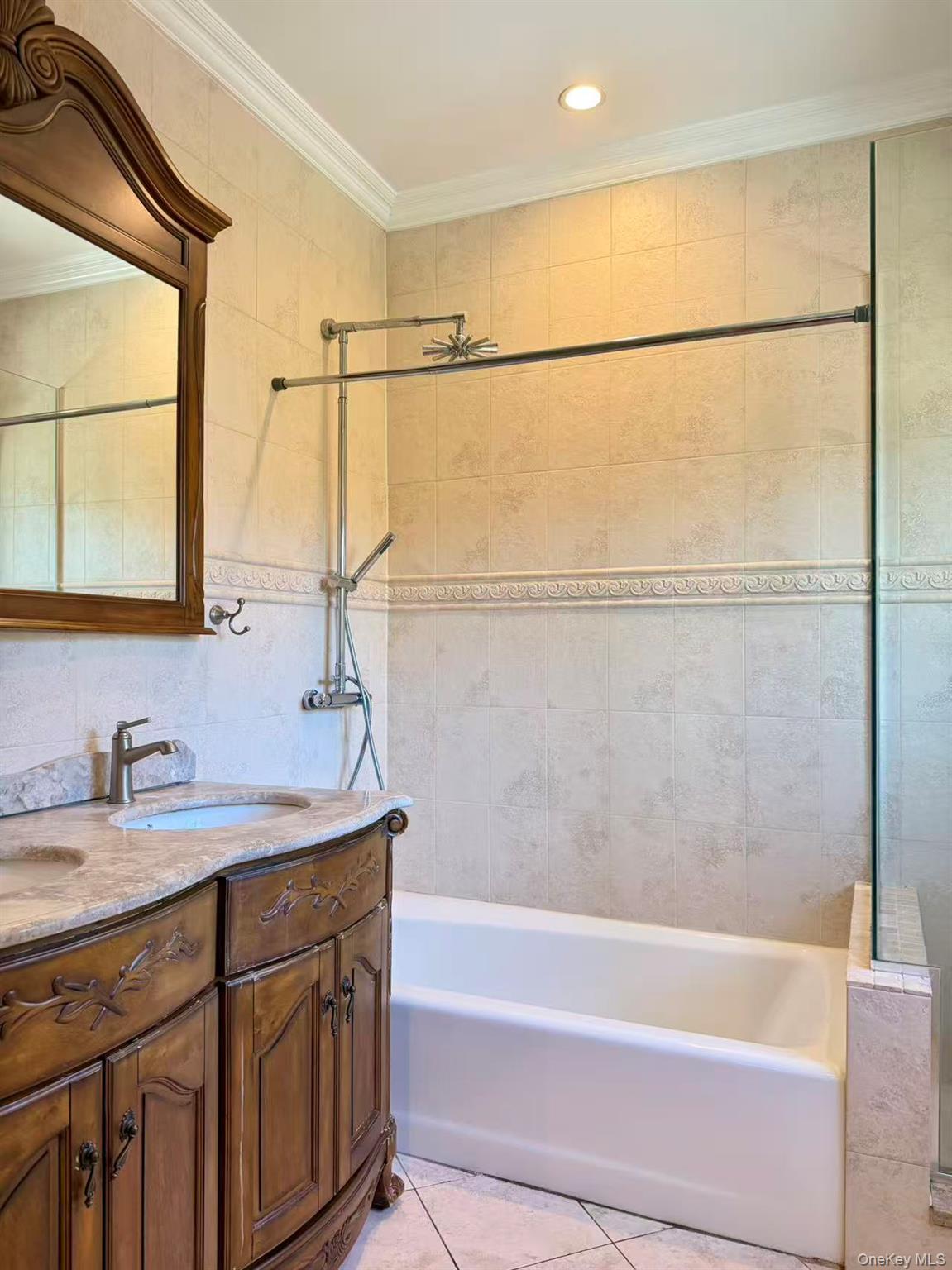 Single Family Livingston  Nassau County, NY 11753, MLS-919394-31