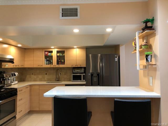 Condo Robin  Queens, NY 11360, MLS-919415-7