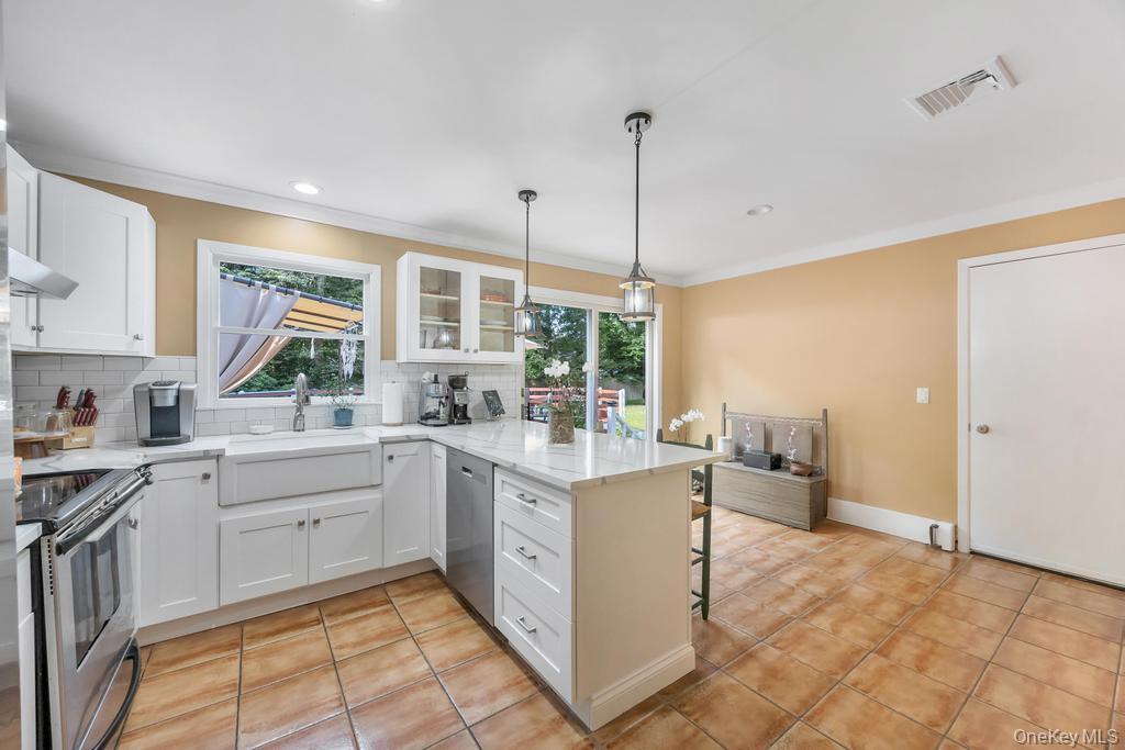 Single Family Oak  Suffolk County, NY 11720, MLS-919425-13