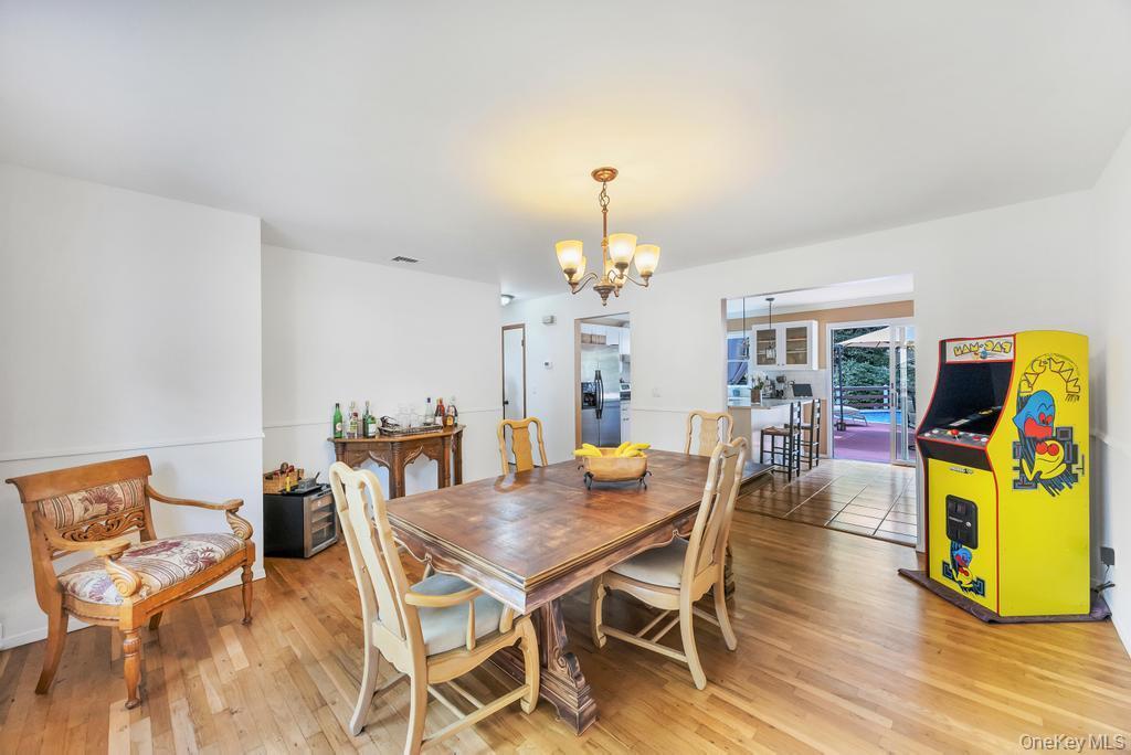 Single Family Oak  Suffolk County, NY 11720, MLS-919425-21