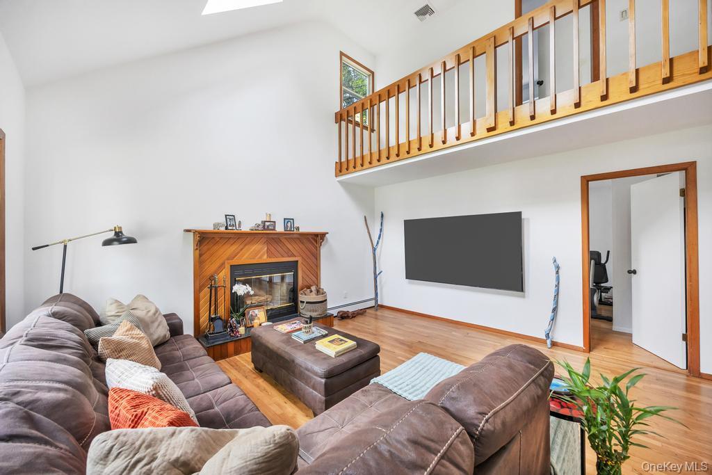 Single Family Oak  Suffolk County, NY 11720, MLS-919425-5