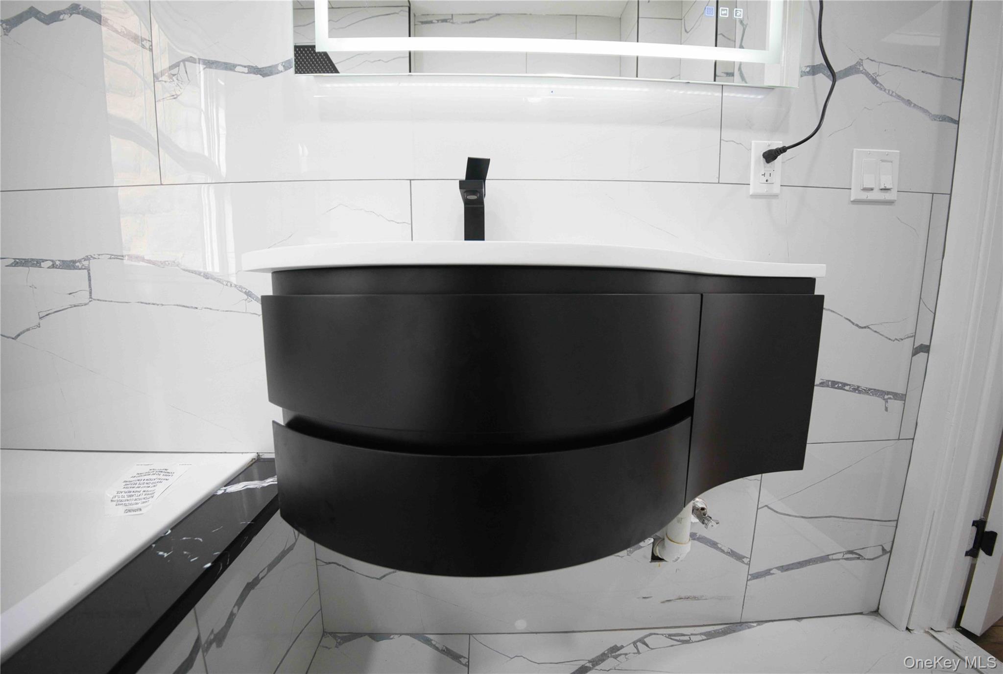 Single Family Avenue M  Brooklyn, NY 11234, MLS-919430-25