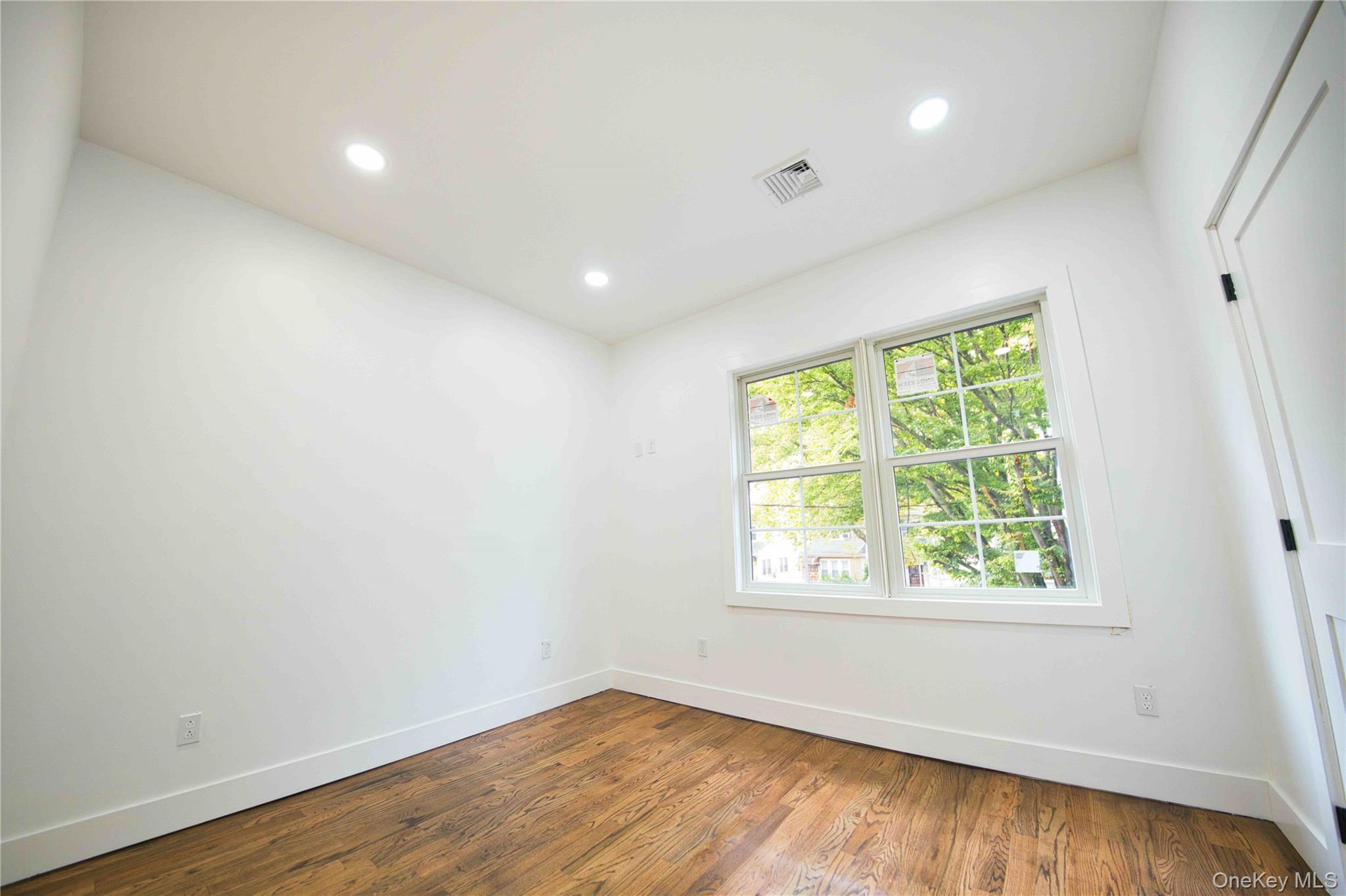 Single Family Avenue M  Brooklyn, NY 11234, MLS-919430-30