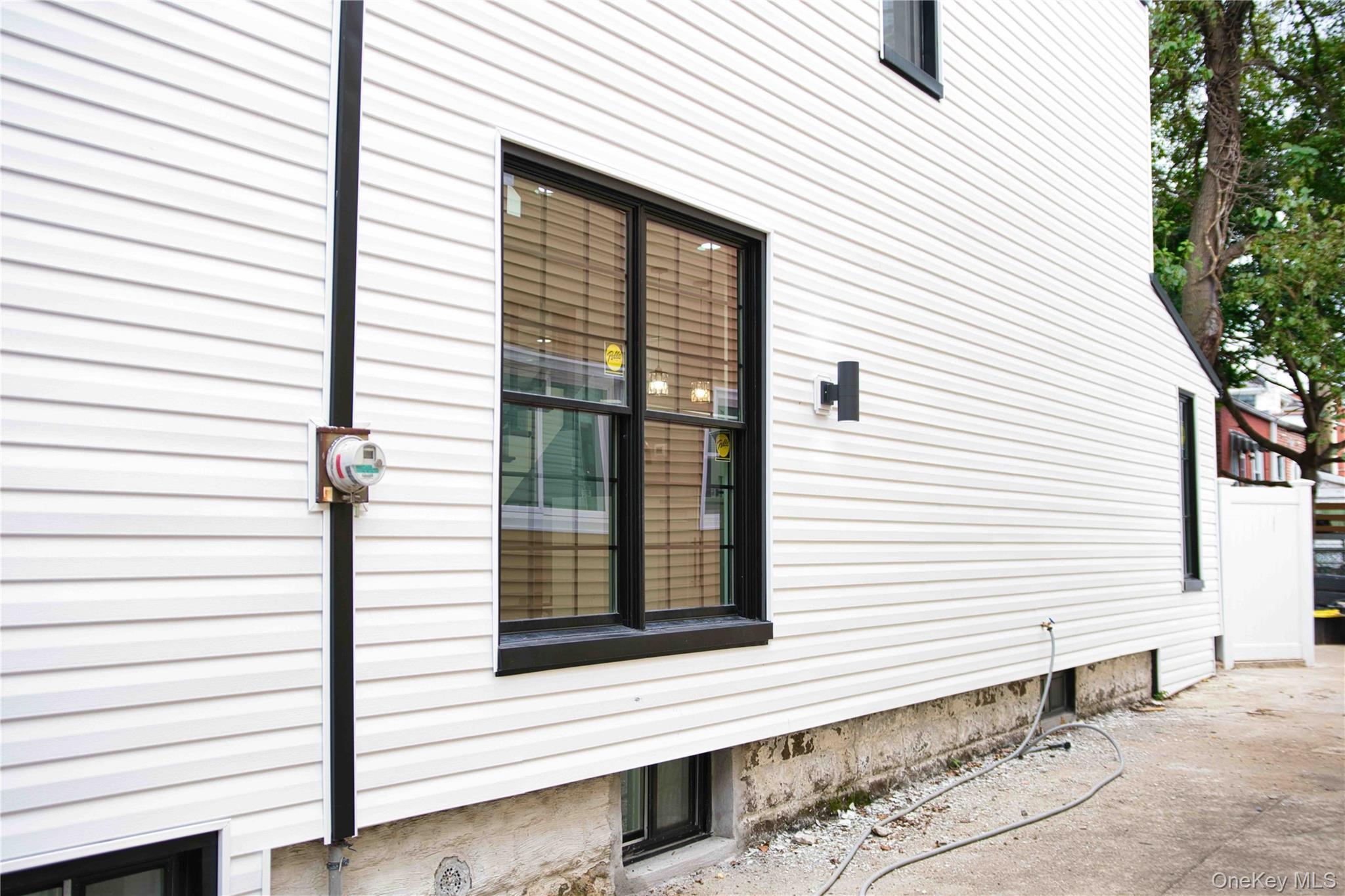 Single Family Avenue M  Brooklyn, NY 11234, MLS-919430-43