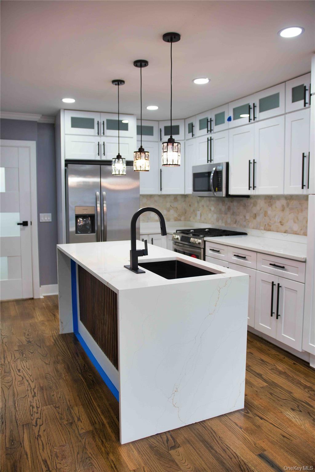 Single Family Avenue M  Brooklyn, NY 11234, MLS-919430-6