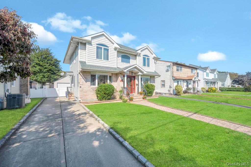 Single Family Prince Nassau County, NY 11040, MLS-919436-2