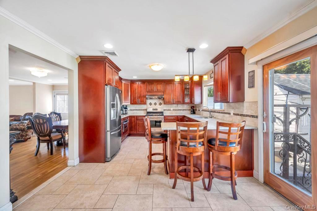 Single Family Prince Nassau County, NY 11040, MLS-919436-5