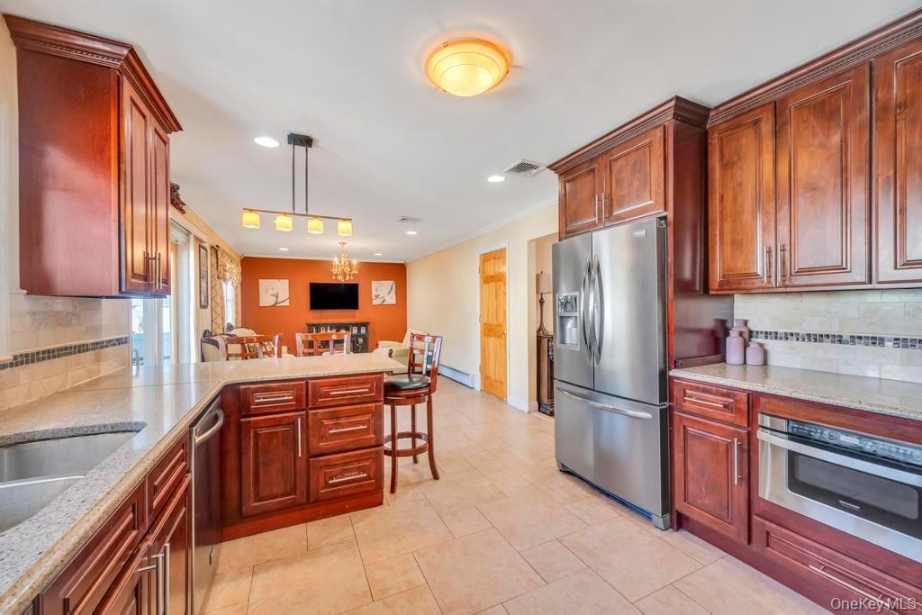 Single Family Prince Nassau County, NY 11040, MLS-919436-7