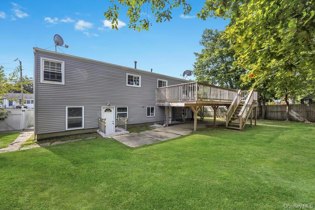 Single Family Bergen  Suffolk County, NY 11776, MLS-919446-31