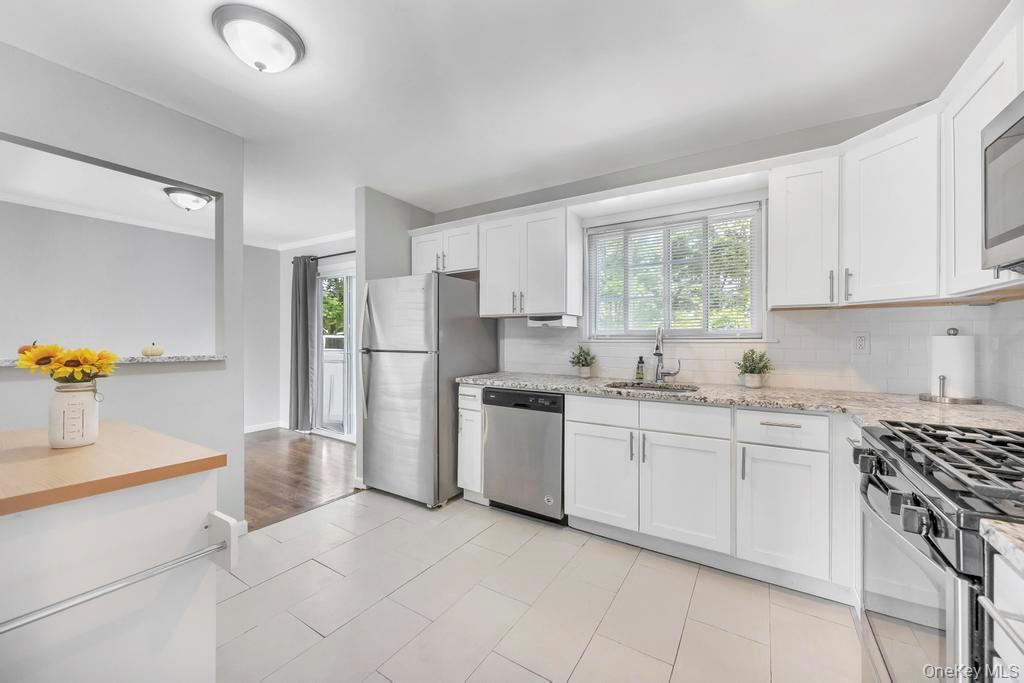 Single Family Bergen  Suffolk County, NY 11776, MLS-919446-9