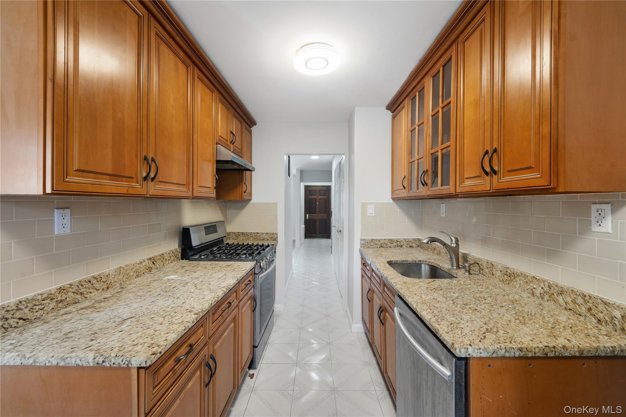 Single Family 78th Queens, NY 11370, MLS-919459-8