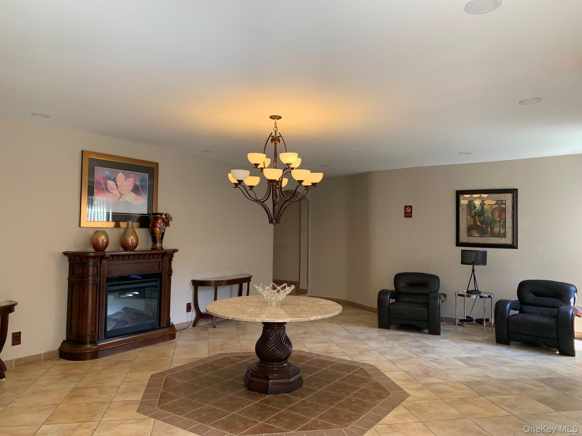 Coop Oakdale Manor  Rockland County, NY 10901, MLS-919482-20