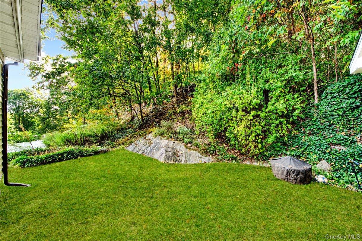 Single Family Sunset Hill Putnam County, NY 10579, MLS-919516-23