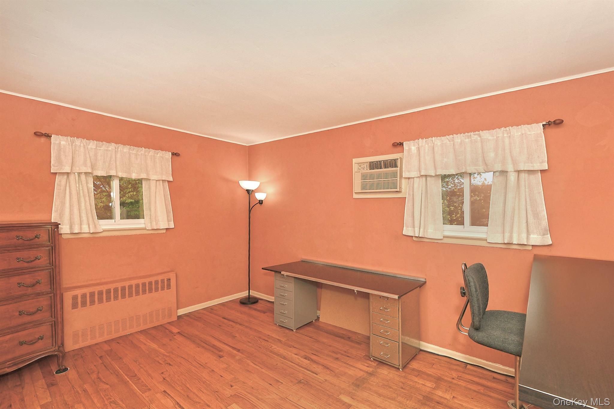 Single Family Halcourt  Nassau County, NY 11803, MLS-919549-15