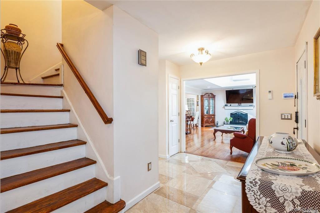 Single Family Duck Pond Nassau County, NY 11542, MLS-919557-12