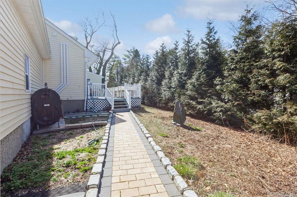 Single Family Duck Pond Nassau County, NY 11542, MLS-919557-31