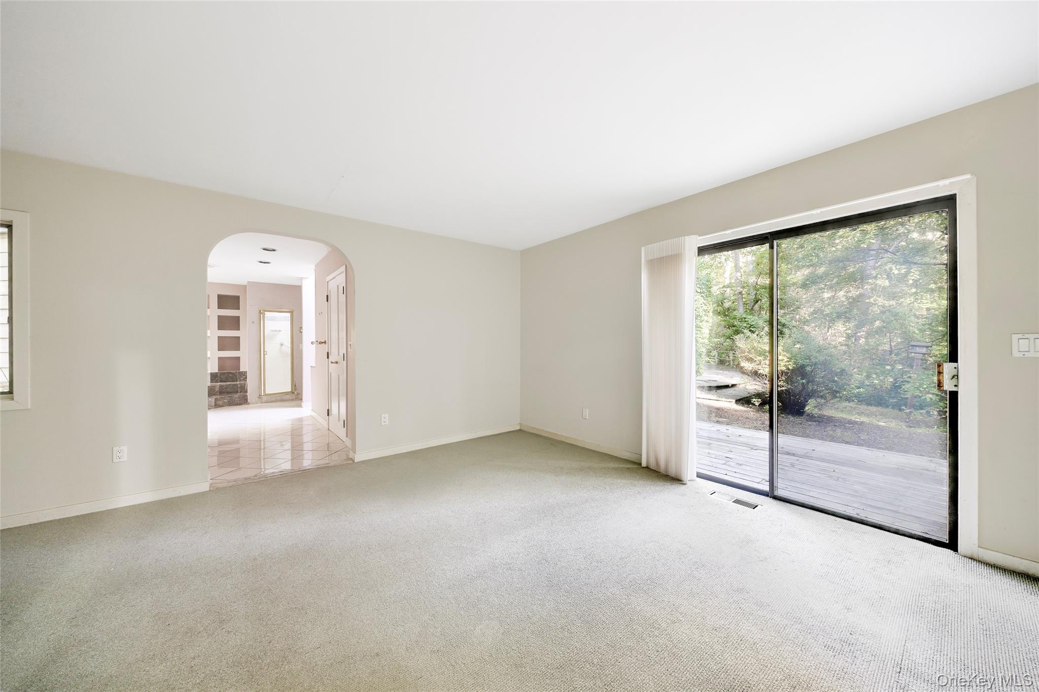 Single Family Town Suffolk County, NY 11930, MLS-919569-14