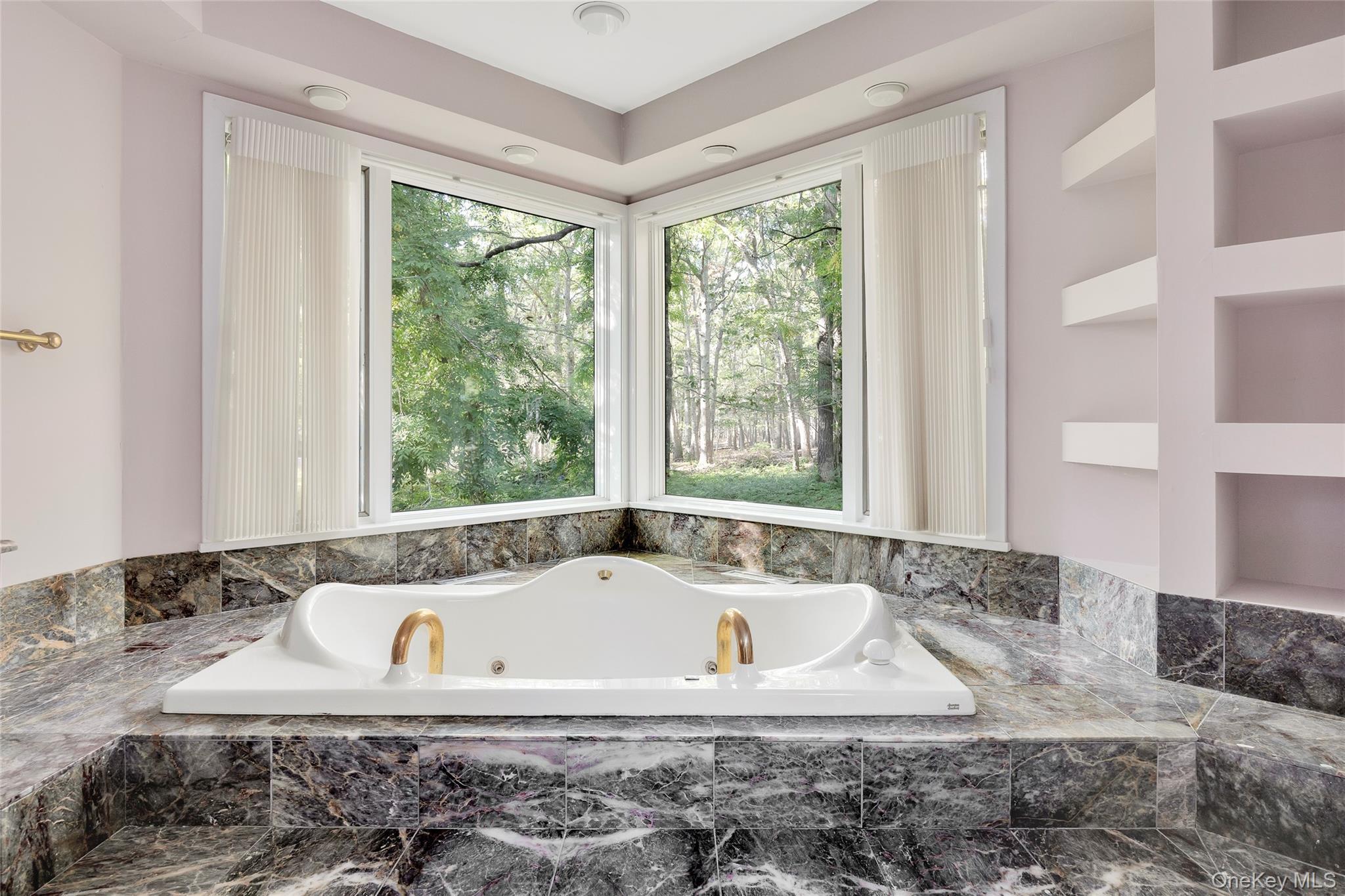 Single Family Town Suffolk County, NY 11930, MLS-919569-17