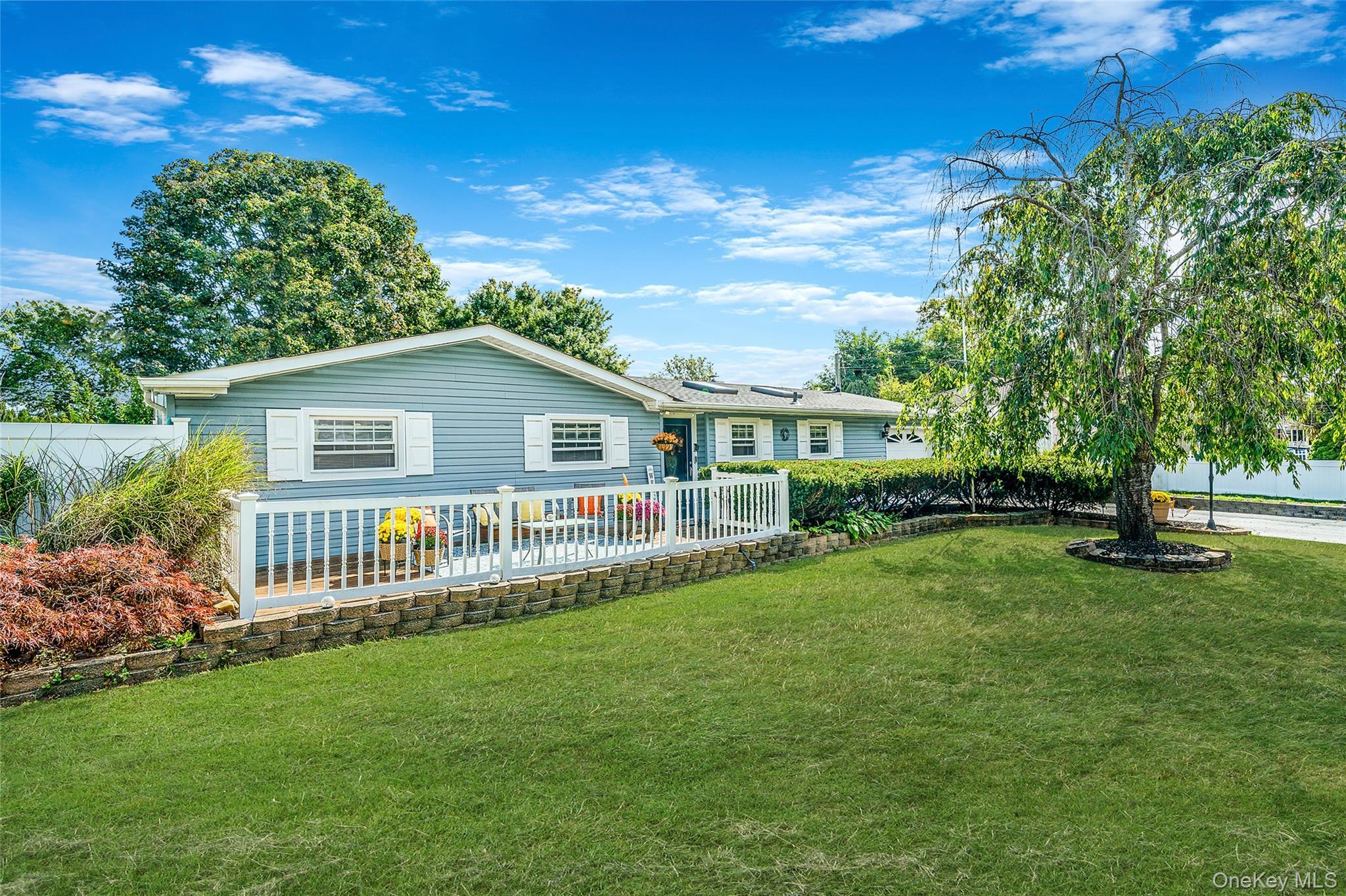 Single Family Smith Suffolk County, NY 11741, MLS-919574-2