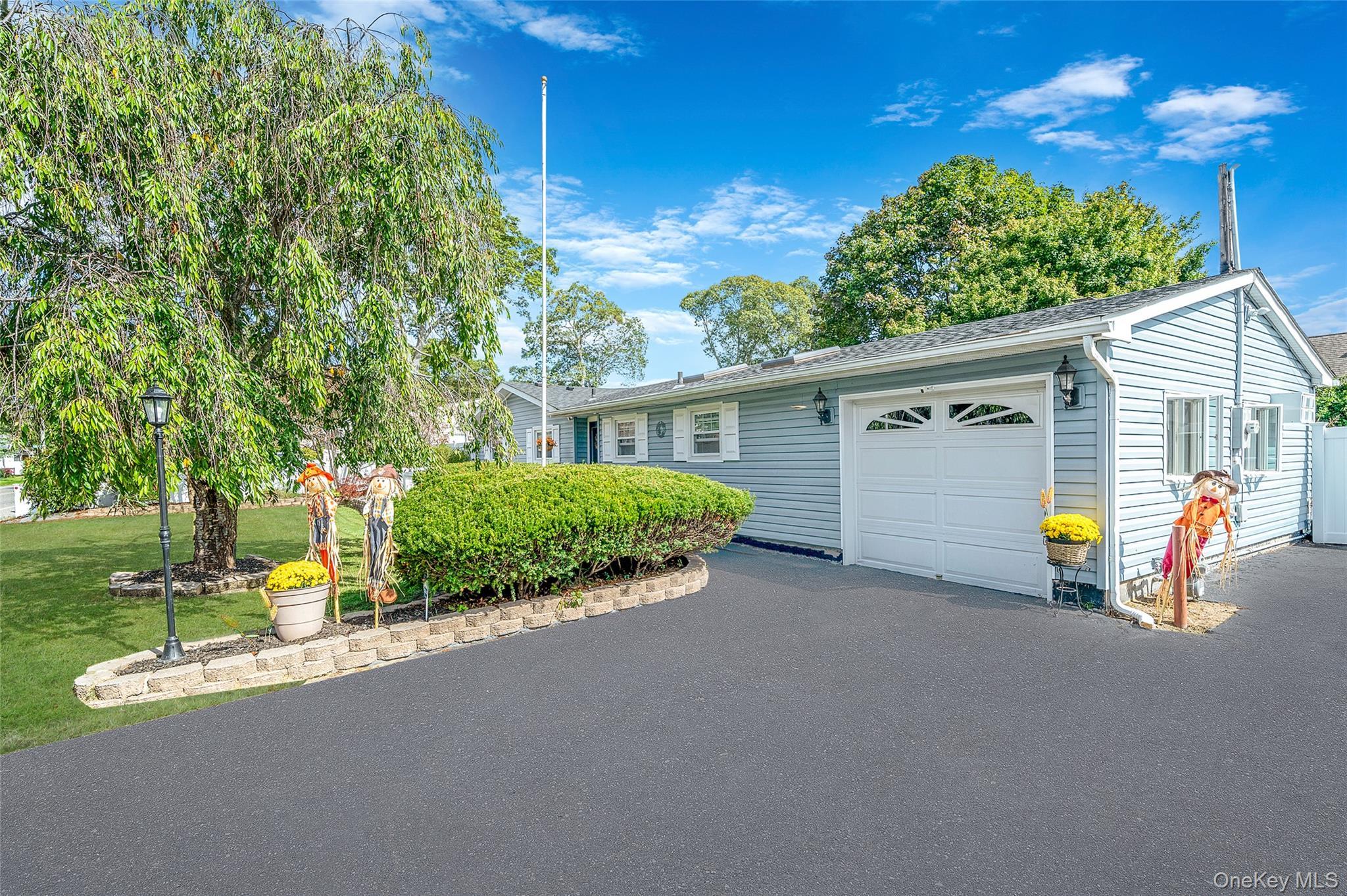 Single Family Smith Suffolk County, NY 11741, MLS-919574-3