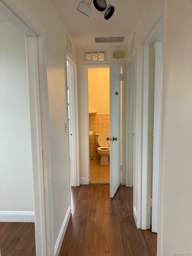 Commercial Lease Morris Park  Bronx, NY 10461, MLS-919577-5