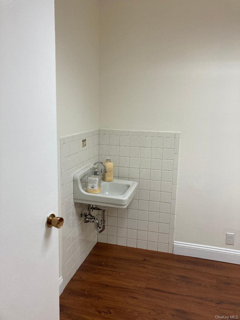 Commercial Lease Morris Park  Bronx, NY 10461, MLS-919577-8