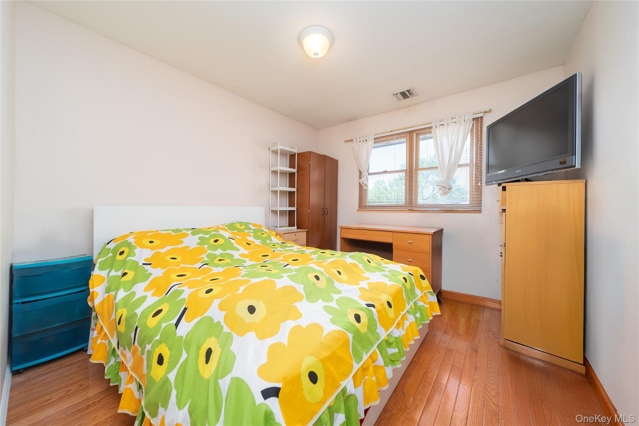 Single Family New York Suffolk County, NY 11747, MLS-919589-14