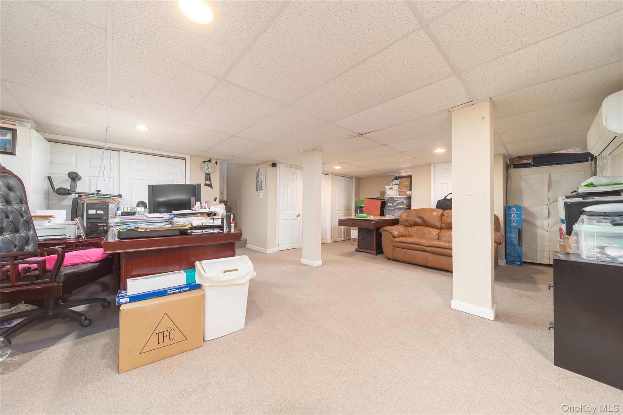 Single Family New York Suffolk County, NY 11747, MLS-919589-18