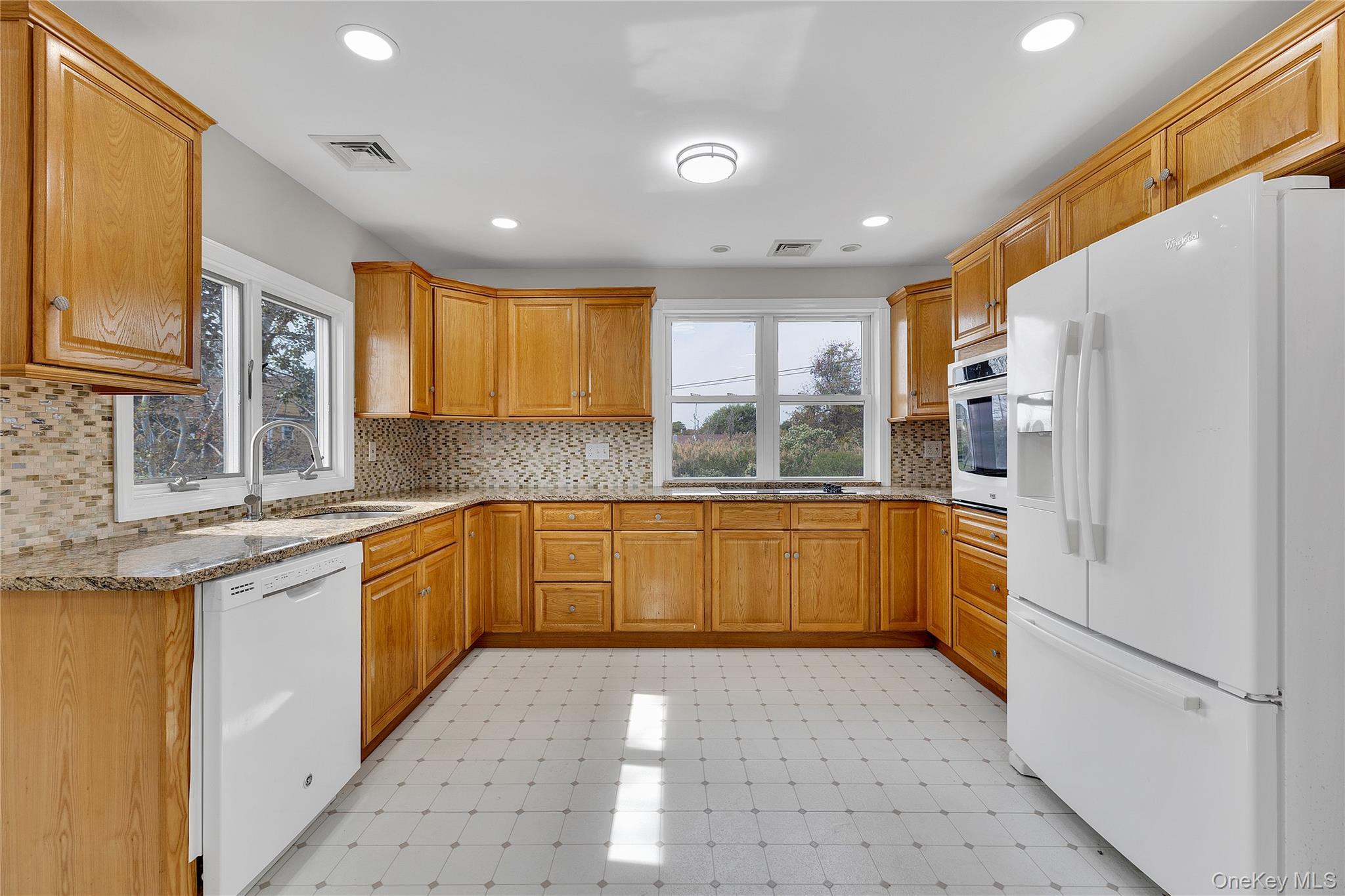 Single Family Bellport Suffolk County, NY 11951, MLS-919591-15