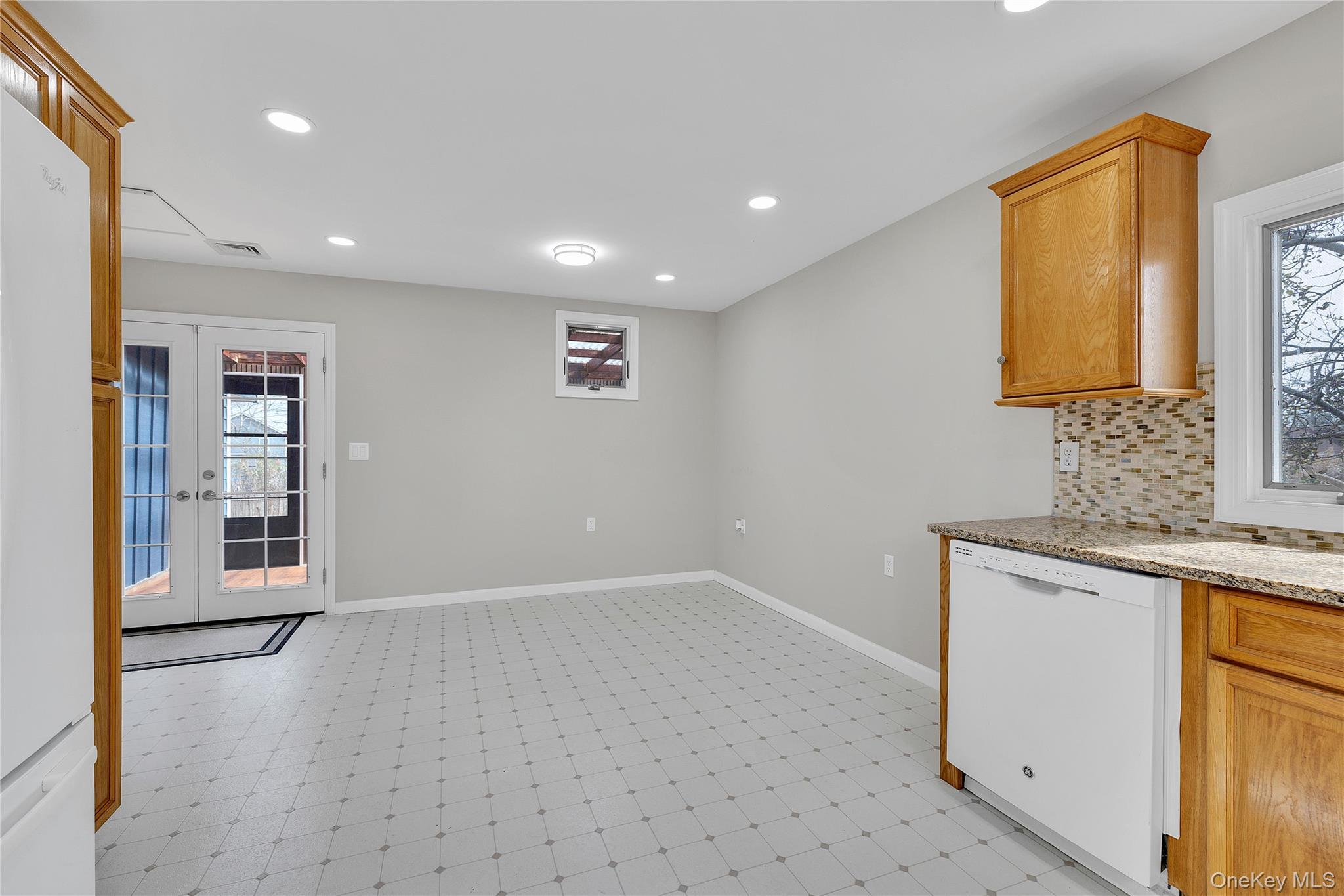 Single Family Bellport Suffolk County, NY 11951, MLS-919591-18