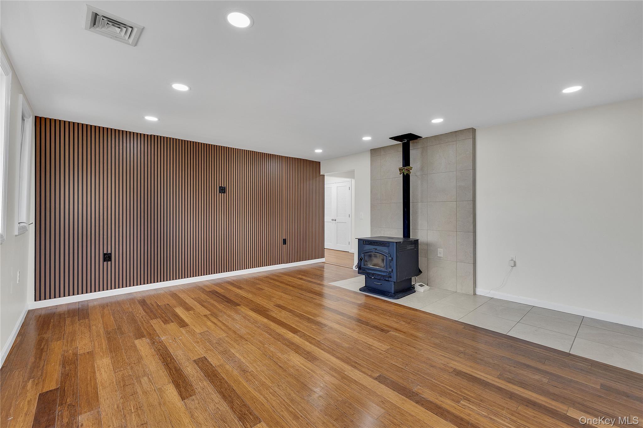 Single Family Bellport Suffolk County, NY 11951, MLS-919591-4