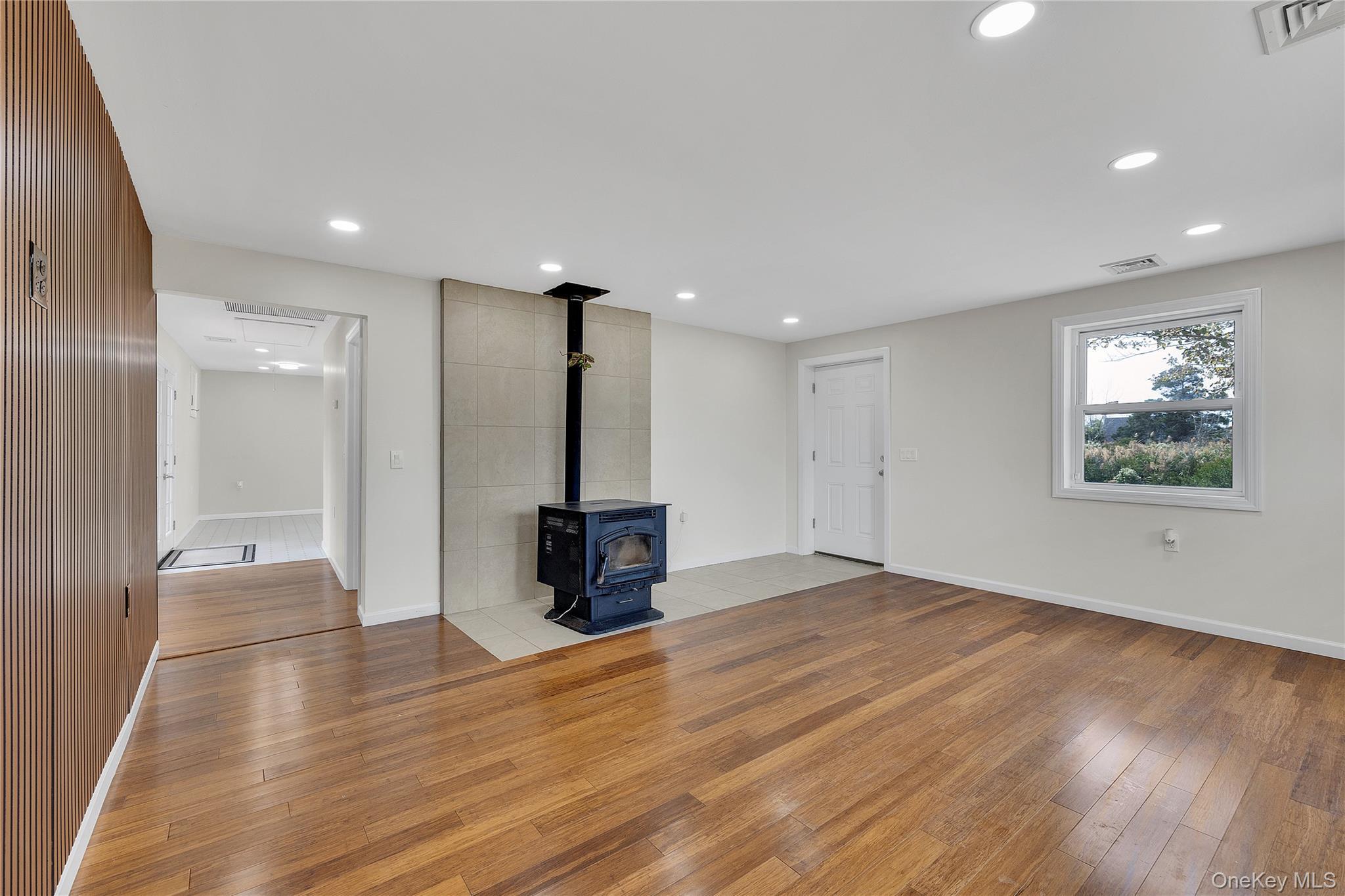 Single Family Bellport Suffolk County, NY 11951, MLS-919591-5