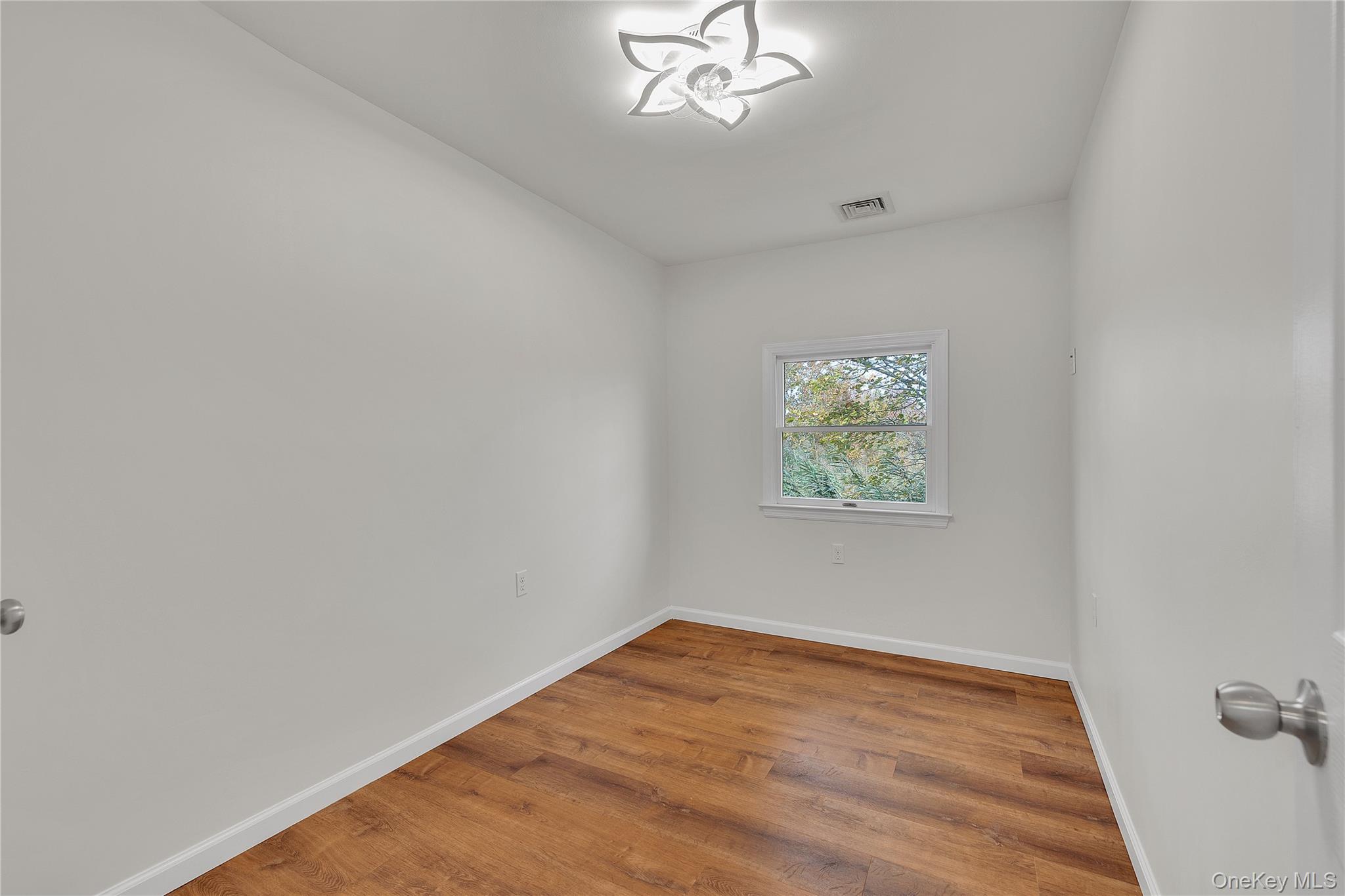 Single Family Bellport Suffolk County, NY 11951, MLS-919591-8