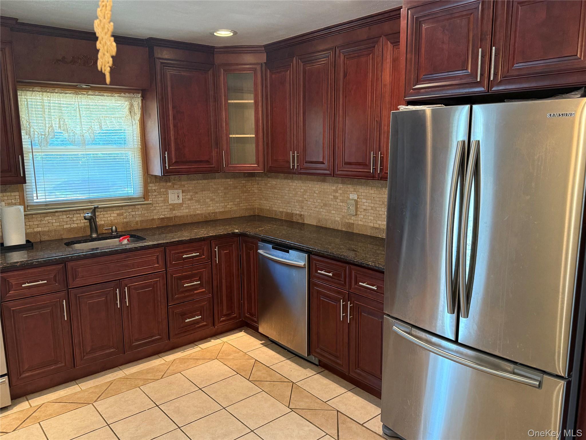 Single Family Woodhull  Suffolk County, NY 11776, MLS-919616-16