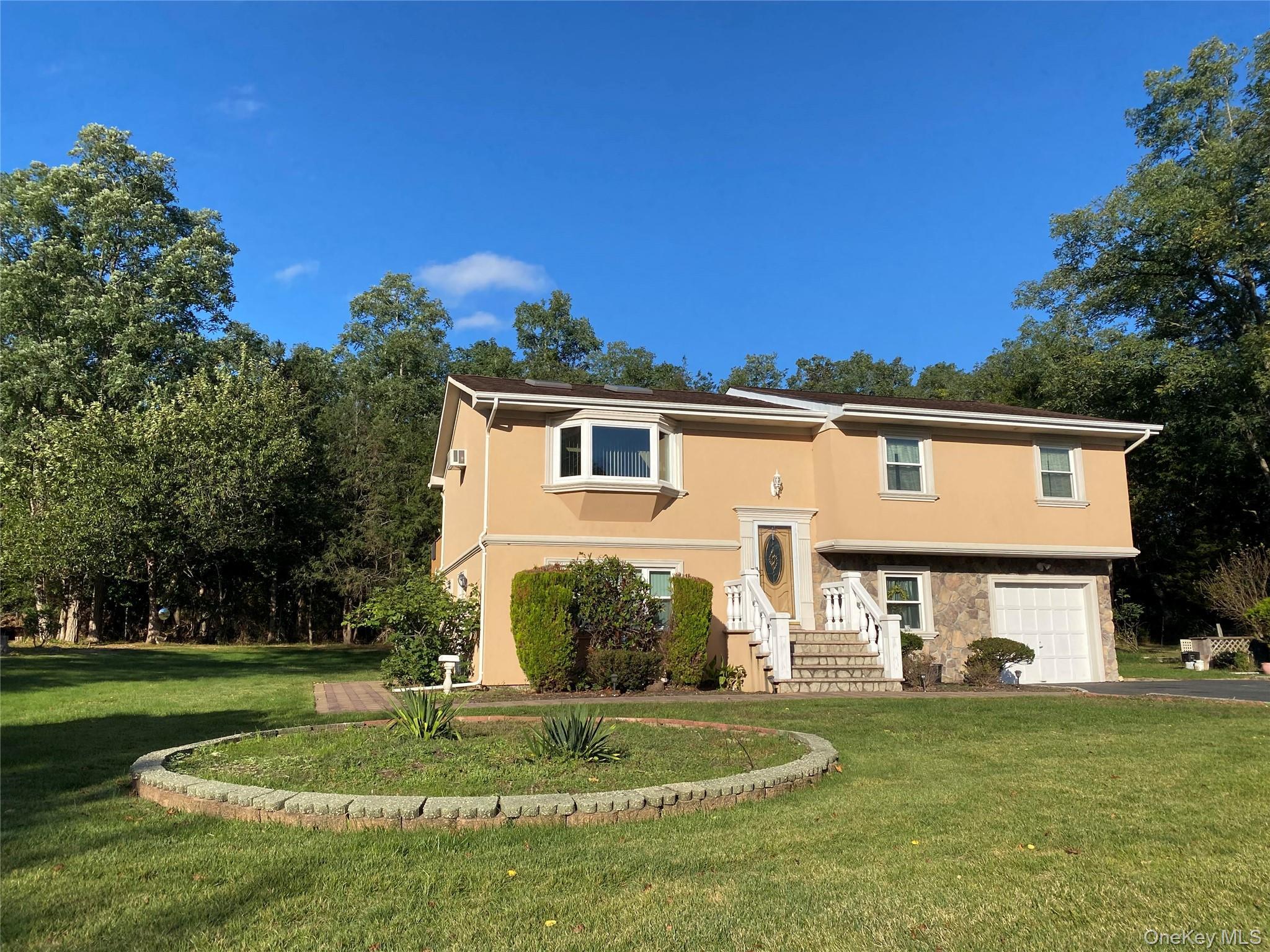 Single Family Woodhull  Suffolk County, NY 11776, MLS-919616-3