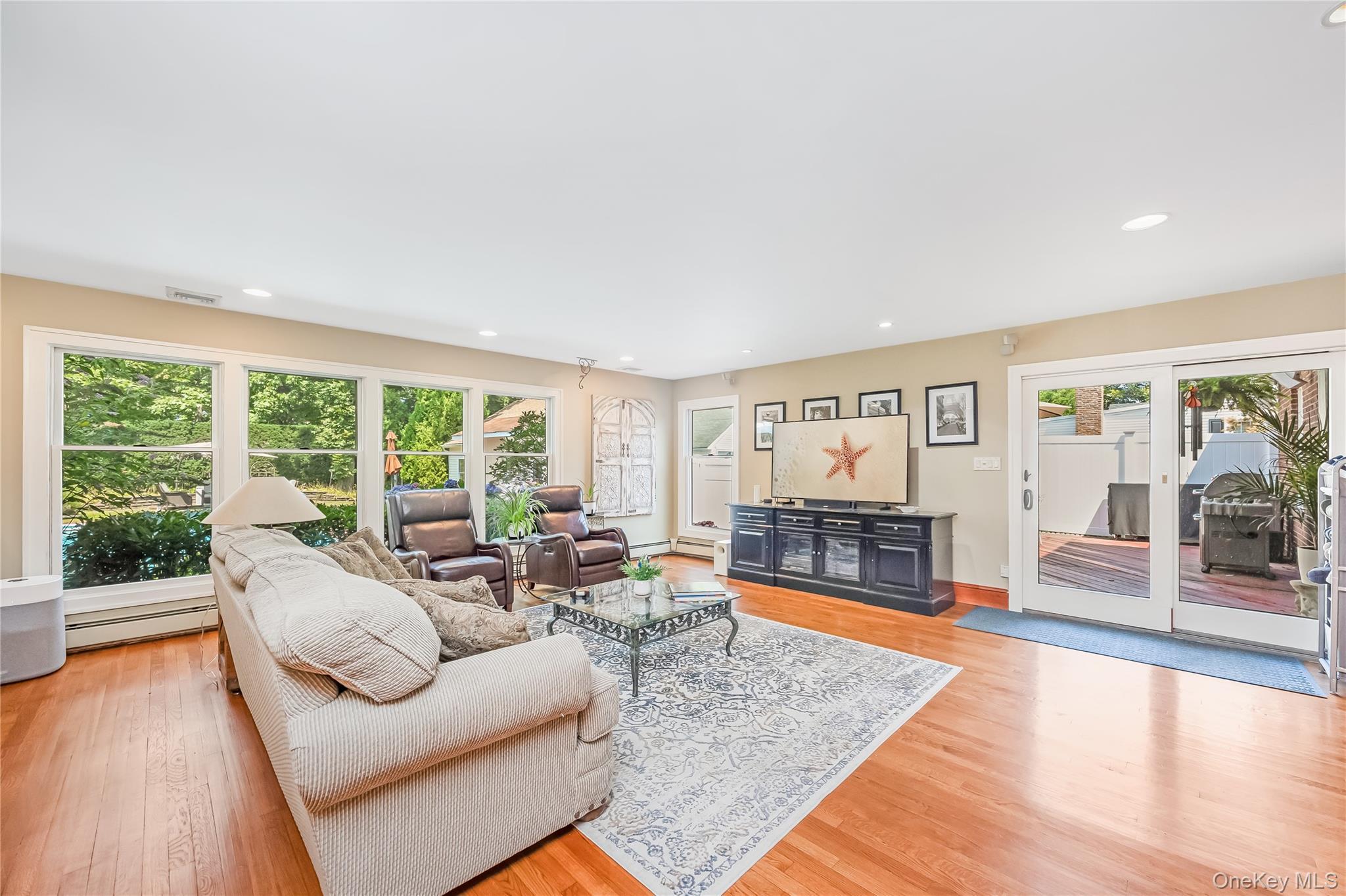 Single Family Village Line Road Suffolk County, NY 11702, MLS-919627-11