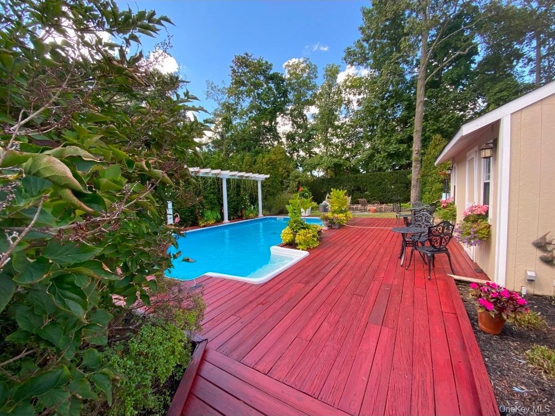 Single Family Village Line Road Suffolk County, NY 11702, MLS-919627-30