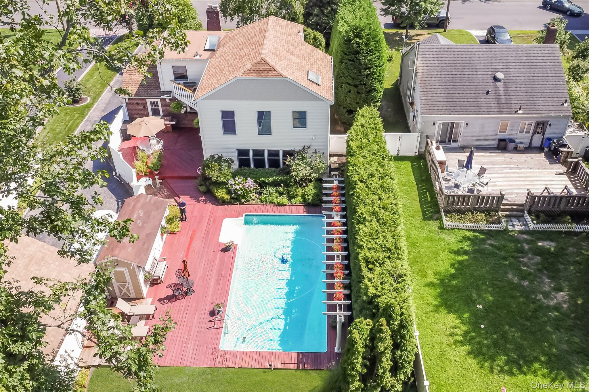 Single Family Village Line Road Suffolk County, NY 11702, MLS-919627-41