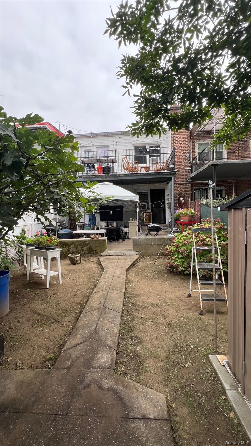 Single Family 93 Queens, NY 11369, MLS-919652-2