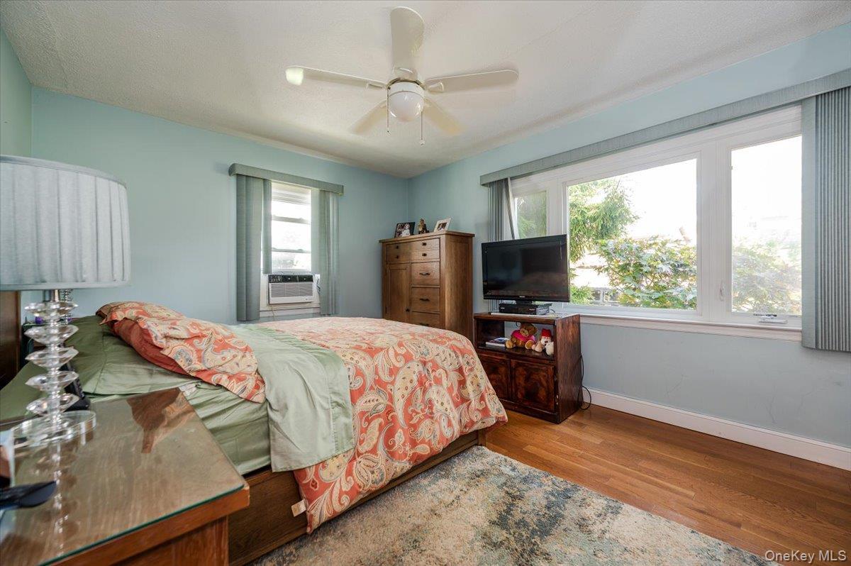 Single Family Knight  Nassau County, NY 11572, MLS-919665-14