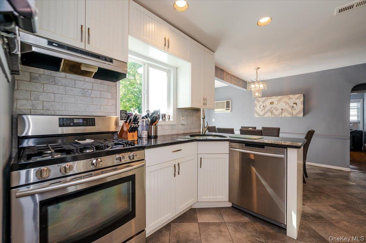 Single Family Knight  Nassau County, NY 11572, MLS-919665-9