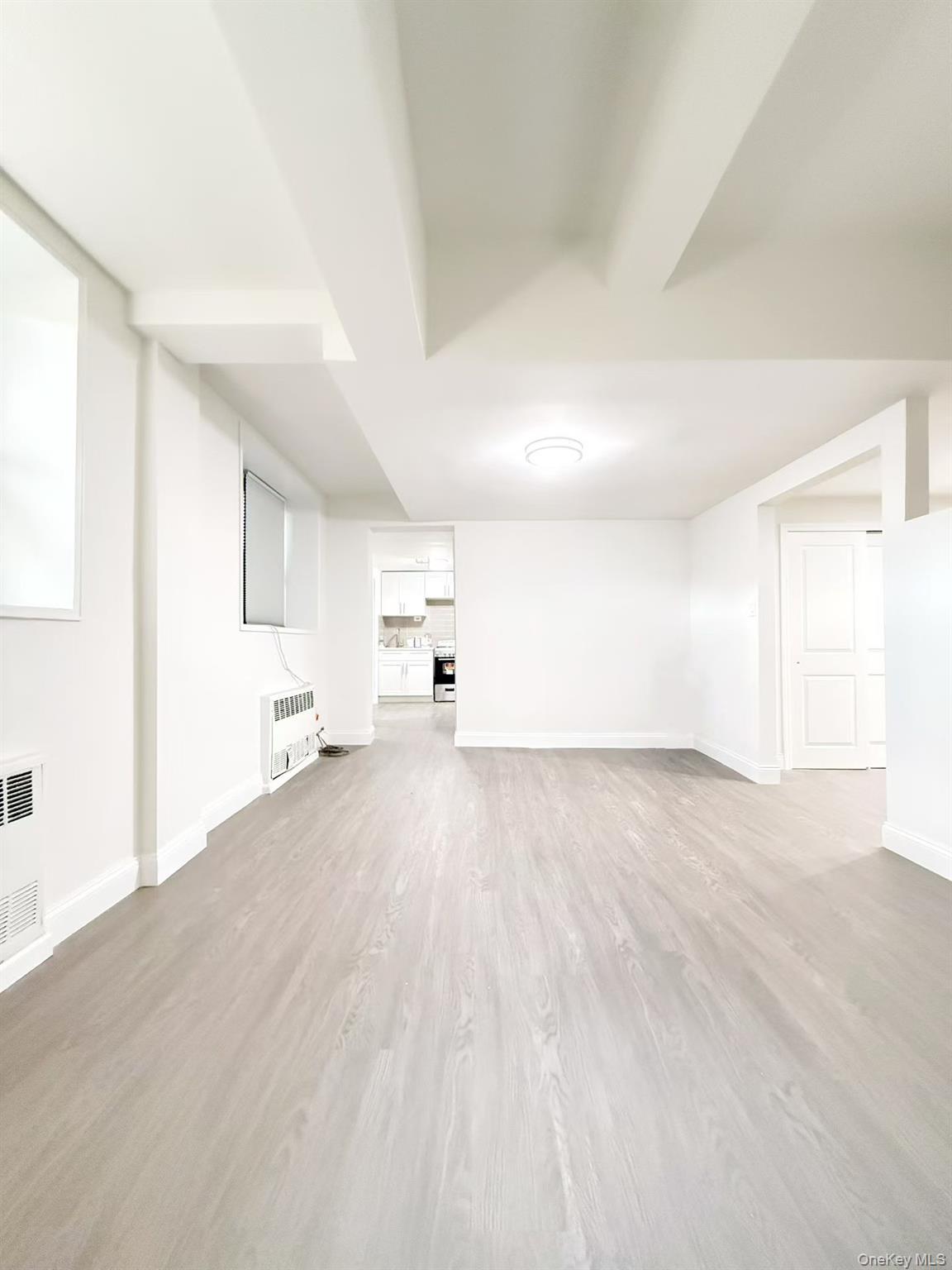 Coop Northern  Queens, NY 11354, MLS-919691-3